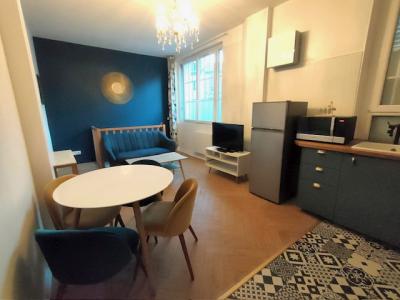 For rent Montrouge 2 rooms 55 m2 Hauts de Seine (92120) photo 0