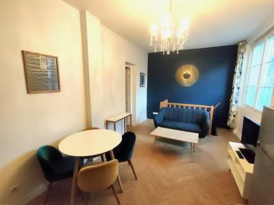 For rent Montrouge 2 rooms 55 m2 Hauts de Seine (92120) photo 2