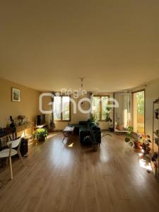 For rent Lyon-4eme-arrondissement 3 rooms 82 m2 Rhone (69004) photo 0