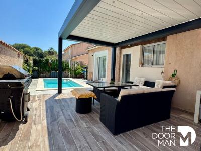 For sale Londe-les-maures 5 rooms 133 m2 Var (83250) photo 0