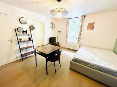 Louer Appartement 20 m2 Angouleme