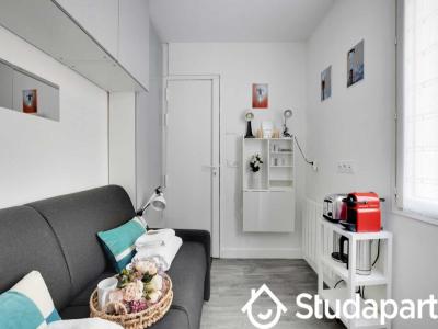 For rent Paris-18eme-arrondissement 1 room 9 m2 Paris (75018) photo 0