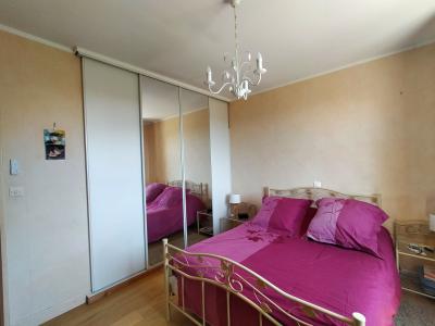 For sale 5 rooms 90 m2 Mayenne (53700) photo 4
