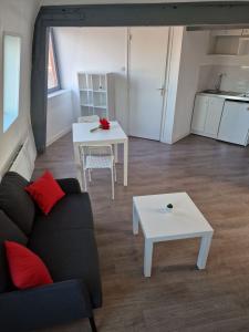 For rent CENTRE VILLE 1 room 20 m2 Nord (59280) photo 2