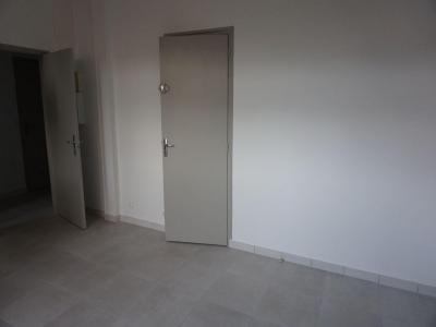 For rent CENTRE VILLE 2 rooms 36 m2 Yonne (89100) photo 1