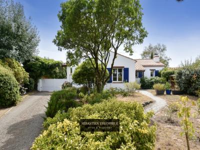 For sale Fenouiller 5 rooms 140 m2 Vendee (85800) photo 0