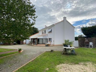 Acheter Maison 185 m2 Saint-hilaire-de-chaleons