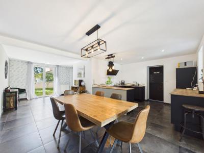 For sale Mignaloux-beauvoir 4 rooms 126 m2 Vienne (86550) photo 1