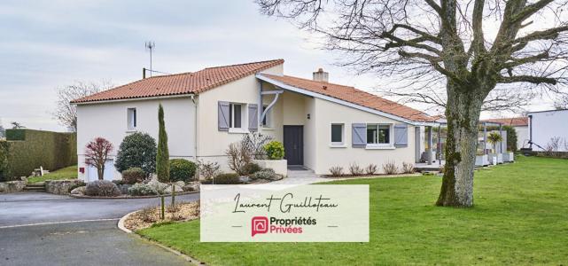 For sale Verrie 5 rooms 175 m2 Vendee (85130) photo 0