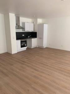 For rent Saint-aubin-les-elbeuf 4 rooms 88 m2 Seine maritime (76410) photo 3