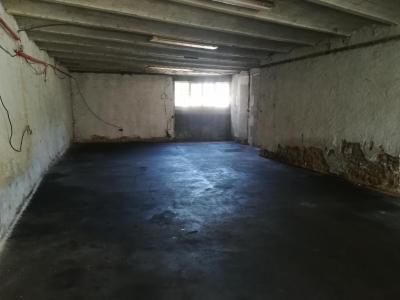 Louer Local commercial 115 m2 Varzy