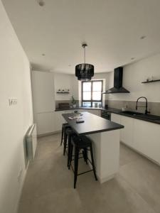 For rent Talmont-saint-hilaire 4 rooms 106 m2 Vendee (85440) photo 4