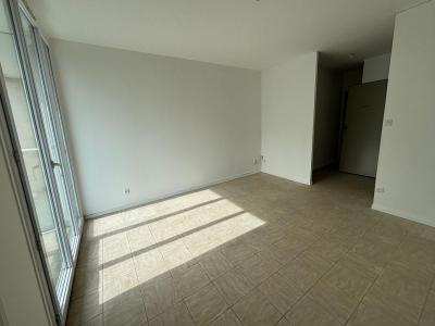 For sale Port-de-bouc 2 rooms 50 m2 Bouches du Rhone (13110) photo 2