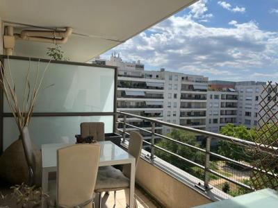 Louer Appartement Lyon-6eme-arrondissement 1250 euros