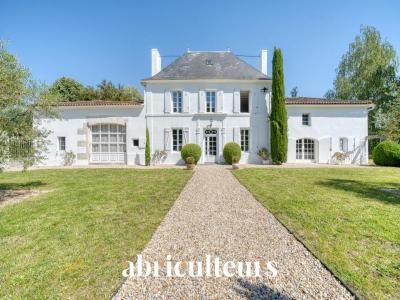 For sale Saint-laurent-de-cognac 10 rooms 270 m2 Charente (16100) photo 2