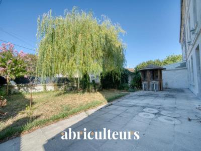 For sale Saintes 7 rooms 242 m2 Charente maritime (17100) photo 2