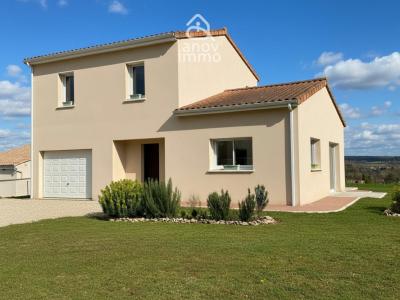 For sale Magnac-sur-touvre 4 rooms 106 m2 Charente (16600) photo 0