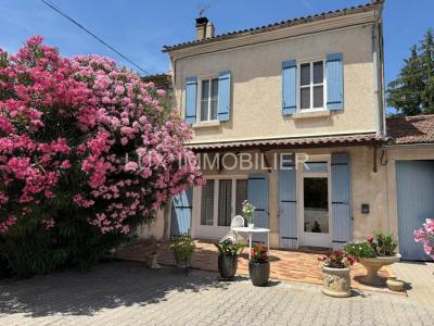 For sale Chateaurenard 5 rooms 134 m2 Bouches du Rhone (13160) photo 3