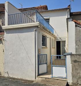 For sale CENTRE 4 rooms 82 m2 Lot et garonne (47320) photo 0