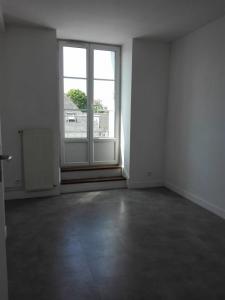 Louer Maison Breil-sur-merize 659 euros