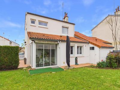 For sale Chatellerault 4 rooms 107 m2 Vienne (86100) photo 0