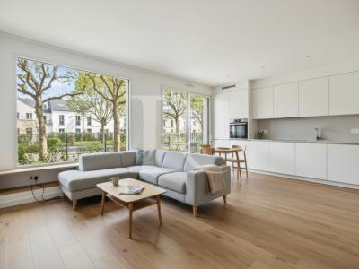 For sale Fontenay-sous-bois 2 rooms 43 m2 Val de Marne (94120) photo 0