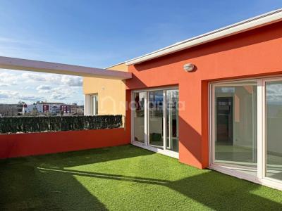 For sale Pau 4 rooms 85 m2 Pyrenees atlantiques (64000) photo 0