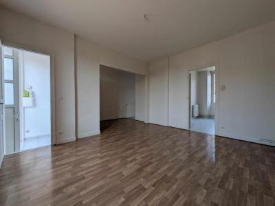 Louer Maison 104 m2 Saint-just-sauvage