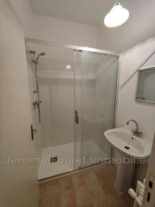 For sale Montaignac-saint-hippolyte 6 rooms 120 m2 Correze (19300) photo 4