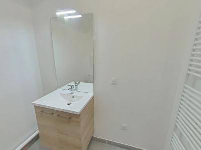 For rent Moissy-cramayel 1 room 33 m2 Seine et marne (77550) photo 2