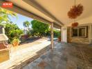 Location Maison Saint-pierre  8 pieces 230 m2