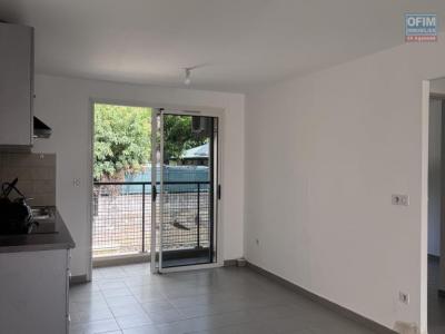 Louer Appartement 71 m2 Sainte-clotilde