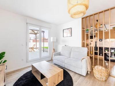 For sale Romainville 4 rooms 85 m2 Seine saint denis (93230) photo 3
