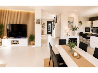 For sale Vauvert 6 rooms 156 m2 Gard (30600) photo 0