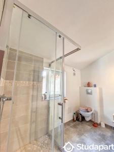 Louer Appartement Isle-sur-la-sorgue 500 euros