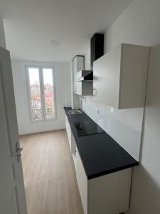 For rent Chelles 1 room 27 m2 Seine et marne (77500) photo 2