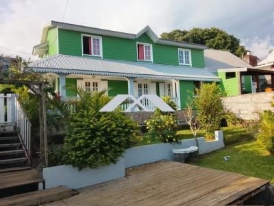 For sale Saint-joseph 10 rooms 300 m2 Reunion (97480) photo 0