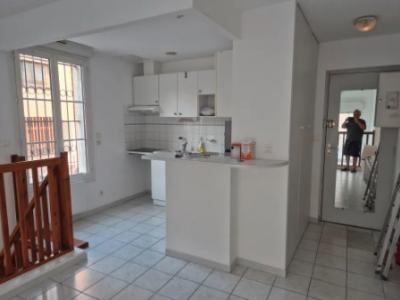 For rent Bordeaux 2 rooms 42 m2 Gironde (33000) photo 0