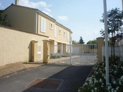 For rent Sainte-terre 4 rooms 75 m2 Gironde (33350) photo 2