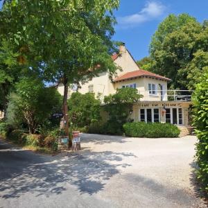 For sale Saint-cyprien SAINT CYPRIEN 23 rooms 530 m2 Dordogne (24220) photo 1