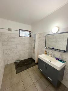 For sale On-saint-leu 4 rooms 71 m2 Reunion (97436) photo 4