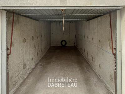 Annonce Location Parking Lyon-3eme-arrondissement 69