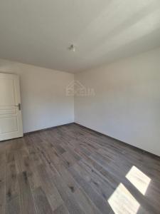 For rent Bennecourt FRENEUSE 2 rooms 51 m2 Yvelines (78270) photo 4