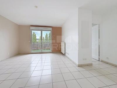 For sale Lyon-9eme-arrondissement 3 rooms 68 m2 Rhone (69009) photo 2
