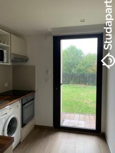 For rent Hay-les-roses 1 room 17 m2 Val de Marne (94240) photo 2