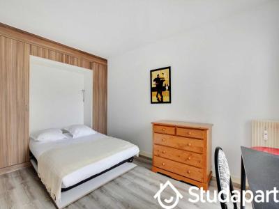Louer Appartement 38 m2 Paris-17eme-arrondissement