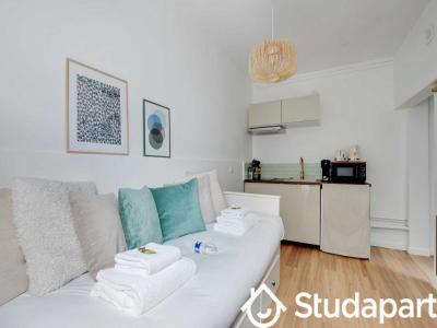 Annonce Location Appartement Paris-8eme-arrondissement 75