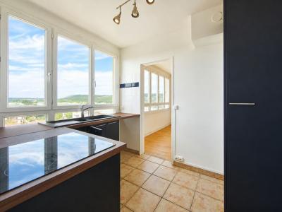 For rent CENTRE VILLE 3 rooms 60 m2 Yvelines (78200) photo 4