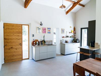 For sale Saint-mitre-les-remparts 5 rooms 135 m2 Bouches du Rhone (13920) photo 4