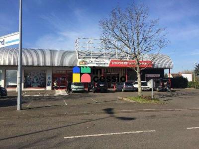 Louer Local commercial 740 m2 Mans